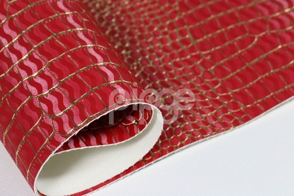 ·七彩龙纹布底PU革0.6厚度 用于制作烟酒盒 眼镜盒等产品