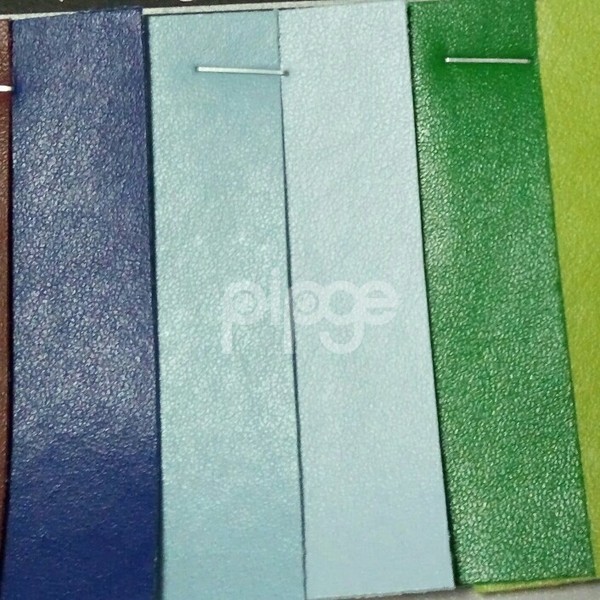 现货供应R61纹皮革面料  水刺底pvc箱包手袋人造革