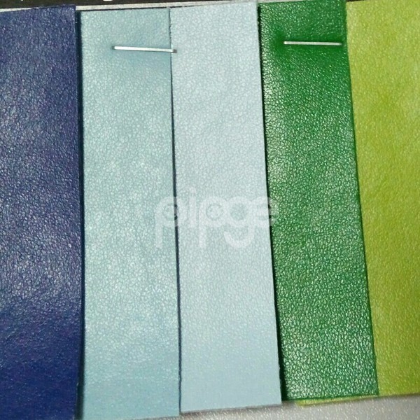 现货供应R61纹皮革面料  水刺底pvc箱包手袋人造革