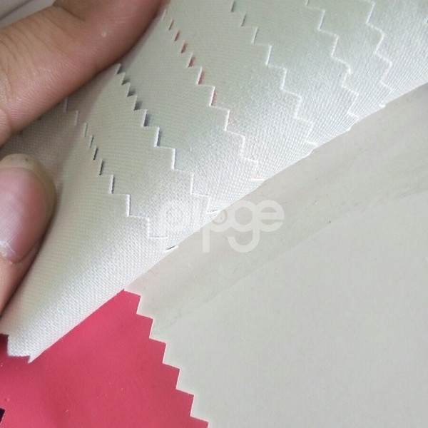 0.5细布底雨丝纹PU