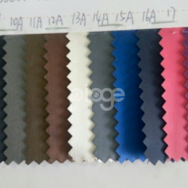 0.5细布底雨丝纹PU