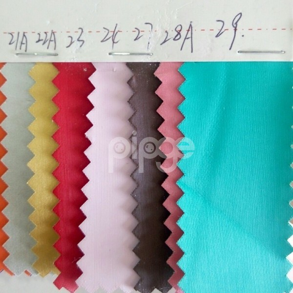 0.5细布底雨丝纹PU