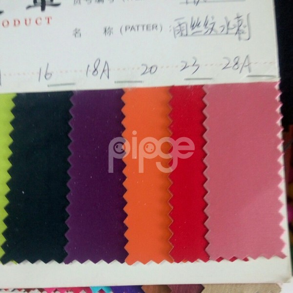 0.5mm水刺底雨丝纹PU