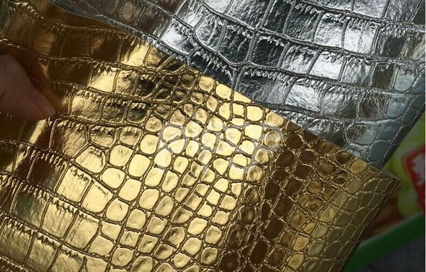 PVC水刺底鳄鱼纹金色银色贴膜包装材料彩色贴膜鳄鱼皮
