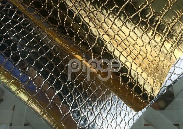 PVC水刺底鳄鱼纹金色银色贴膜包装材料彩色贴膜鳄鱼皮