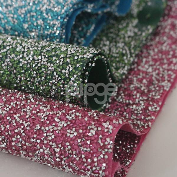 厂家直销新品上市PU革面料斜纹底钻石高档女包鞋材面料格利特