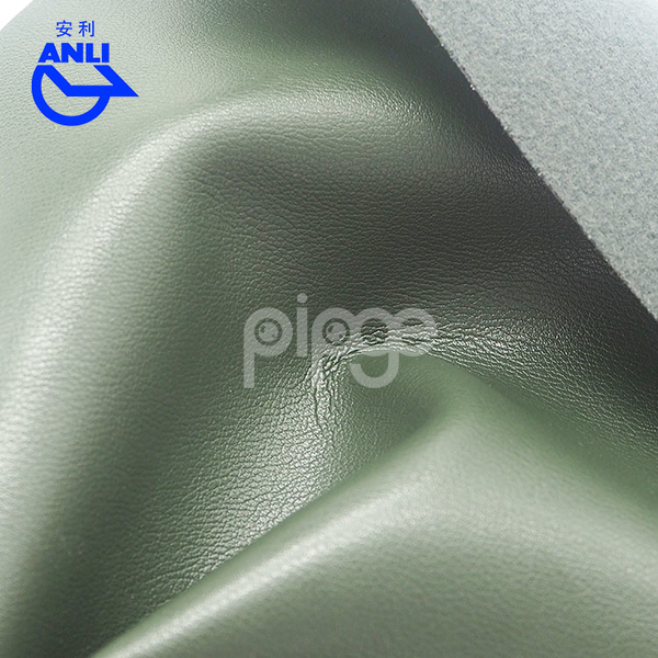 柔软肤感 细腻皮纹pu革 真皮感强 手袋钱包用料