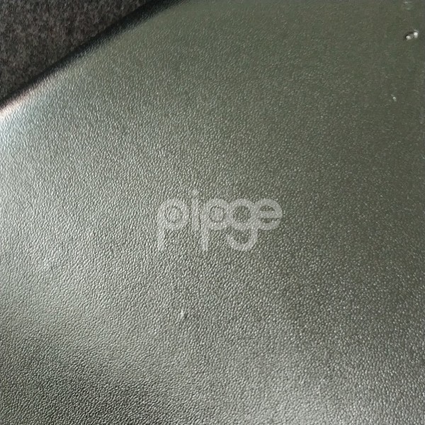 1.3   黑色138纹太空革，现货出售