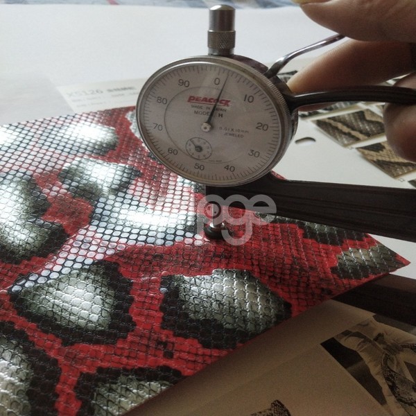 箱包手袋鞋子pu蟒蛇纹皮革面料